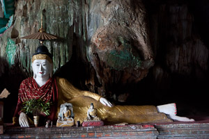 Bayint Nyi Buddha
