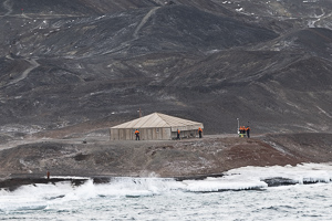 Discovery Hut