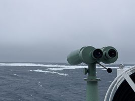 bei der Weiterfahrt in der Amundsen-See müssen wir wegen ausgedehntem Meereis einen weiten Bogen schlagen